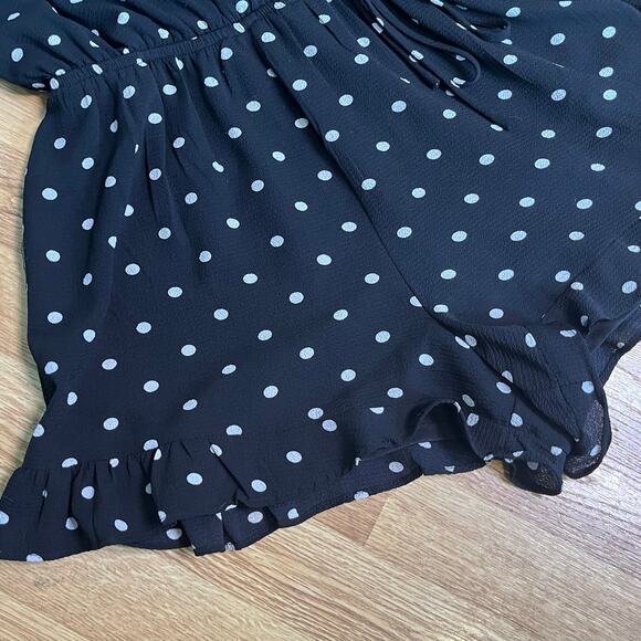 One Clothing Ruffle Romper Boho Chic Summer Festival Outfit Size M Coquette - Picture 6 of 13